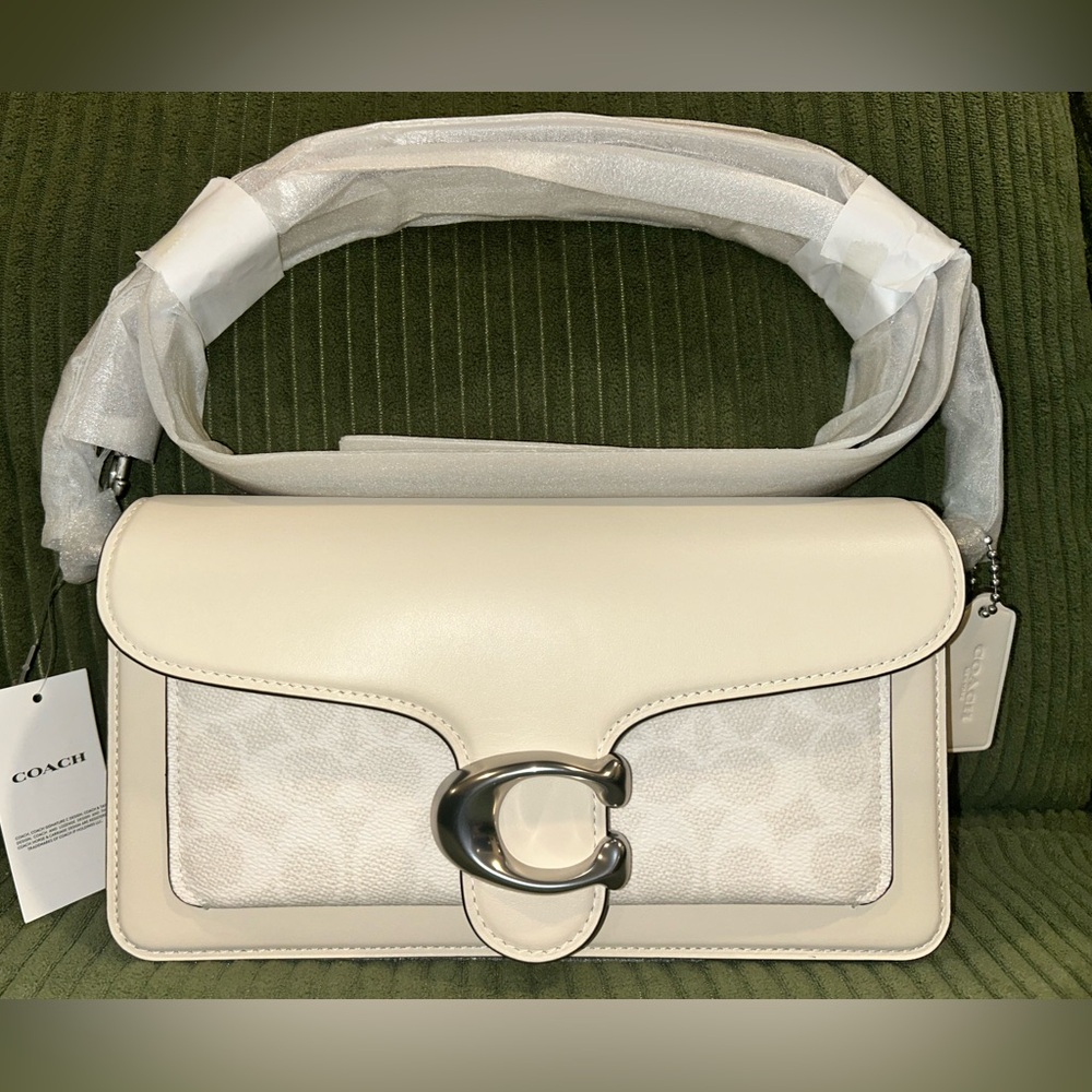 Coach Tabby 26 Shoulder Bag -White Chalk/Signature Canvas NWT